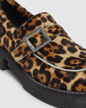 Carica l'immagine nel visualizzatore di Gallery, GCDS x Clarks Leopard loafers: Unisex Loafers Leopard | GCDS