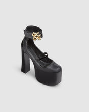 Carica l'immagine nel visualizzatore di Gallery, Divine heels: Women Shoes Black | GCDS