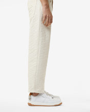 Carica l'immagine nel visualizzatore di Gallery, Essential Nami Sneakers : Unisex Shoes Beige | GCDS