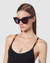 Carica l'immagine nel visualizzatore di Gallery, GD0026 Cat-eye sunglasses : Women Sunglasses Black | GCDS