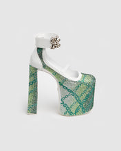 Carica l'immagine nel visualizzatore di Gallery, Crystal divine heels: Women Shoes Green | GCDS