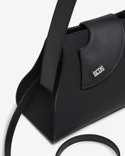 Carica l'immagine nel visualizzatore di Gallery, Comma Medium Handbag : Women Bags Black | GCDS Spring/Summer 2023