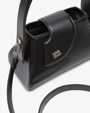 Carica l&#39;immagine nel visualizzatore di Gallery, Comma Leather Small Handbag
