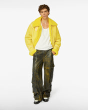 Carica l&#39;immagine nel visualizzatore di Gallery, Shearling Jacket | Unisex Coats &amp; Jackets Yellow | GCDS®
