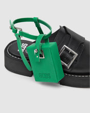 Carica l&#39;immagine nel visualizzatore di Gallery, GCDS x Clarks Leather Pocket: Unisex Shoes Accessories Green | GCDS
