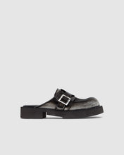 Load image into Gallery viewer, GCDS x Clarks brushed leather mules: Unisex Mules White/Black | GCDS
