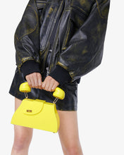 Carica l&#39;immagine nel visualizzatore di Gallery, Call Me Comma Regular Bag | Women Bags Yellow | GCDS®
