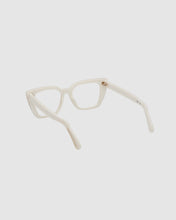 Carica l&#39;immagine nel visualizzatore di Gallery, GD5012 Cat-eye eyeglasses : Women Sunglasses White  | GCDS
