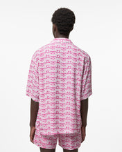 Load image into Gallery viewer, Waved Logo Print Bowling Shirt : Men Shirts Fuchsia | GCDS Spring/Summer 2023
