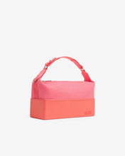 Carica l&#39;immagine nel visualizzatore di Gallery, Matilda Mesh Medium Bag : Women Bags Pink fluo | GCDS Spring/Summer 2023
