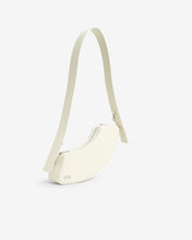 Carica l&#39;immagine nel visualizzatore di Gallery, Comma Medium Shoulder Bag : Unisex Bags Off White | GCDS Spring/Summer 2023
